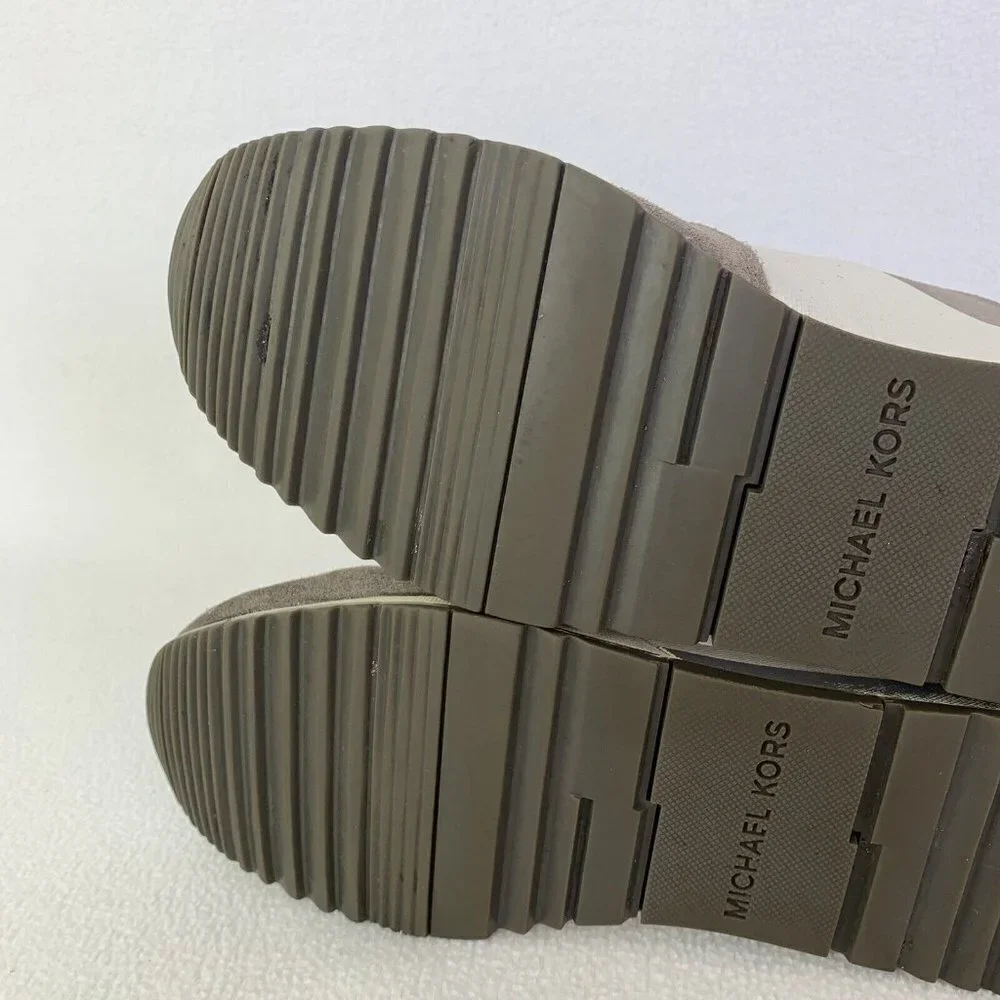 Michael Kors Women's Size 8M Gray Suede Trainer Fashion Sneakers Read